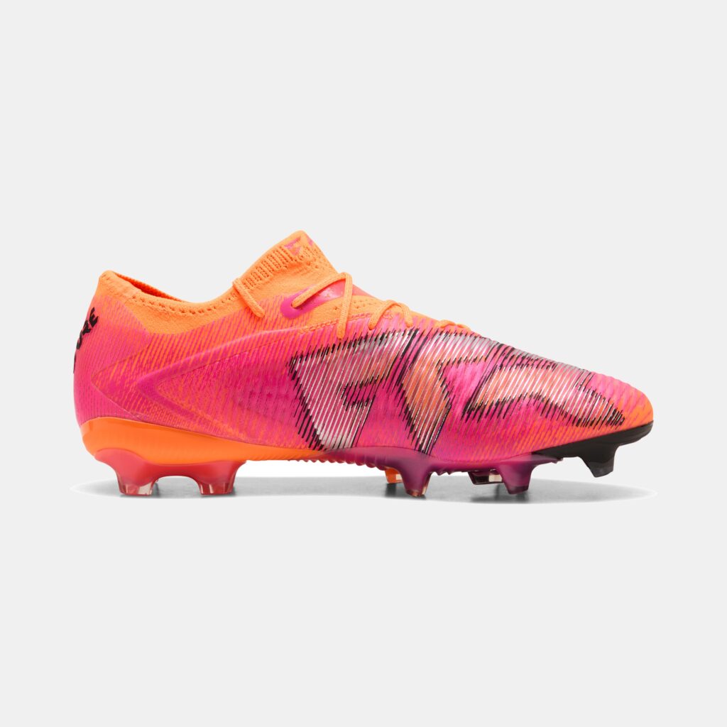 🏃 Puma – Botas de fútbol FUTURE 8 ULTIMATE Low FG Unisex Puma. | El Corte Inglés — Fitness y Deportes