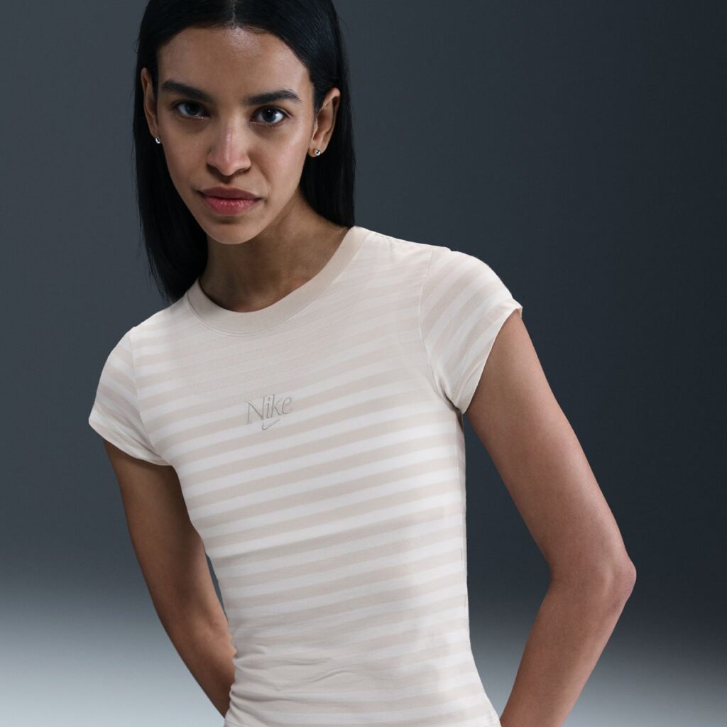 Nike – Camiseta de mujer Sportswear Nike. | El Corte Inglés — Fitness y Deportes