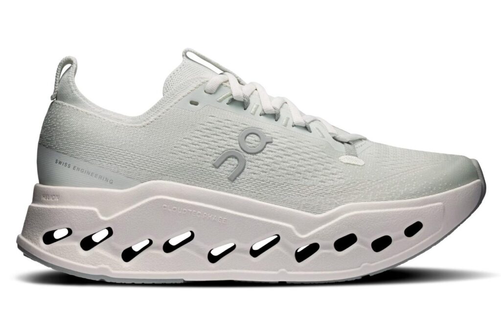 ON CLOUDSURFER MAX MUJER — 5 | Bikila — Running y Deportes