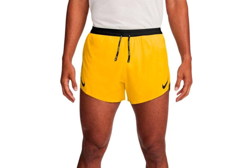 NIKE AEROSWIFT 4IN SPLIT SHORT — XS | Bikila — Running y Deportes
