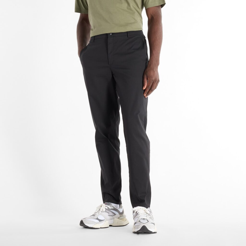 New Balance – Pantalón de hombre MP43554BK New Balance. | El Corte Inglés — Fitness y Deportes
