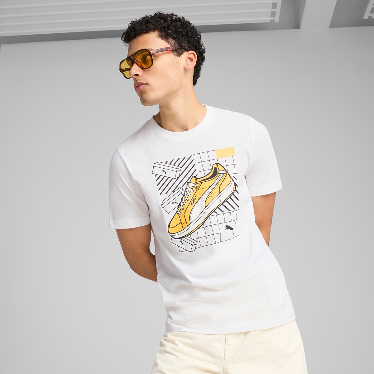 Puma - Camiseta de hombre GRAPHICS Sneaker Tee Puma.