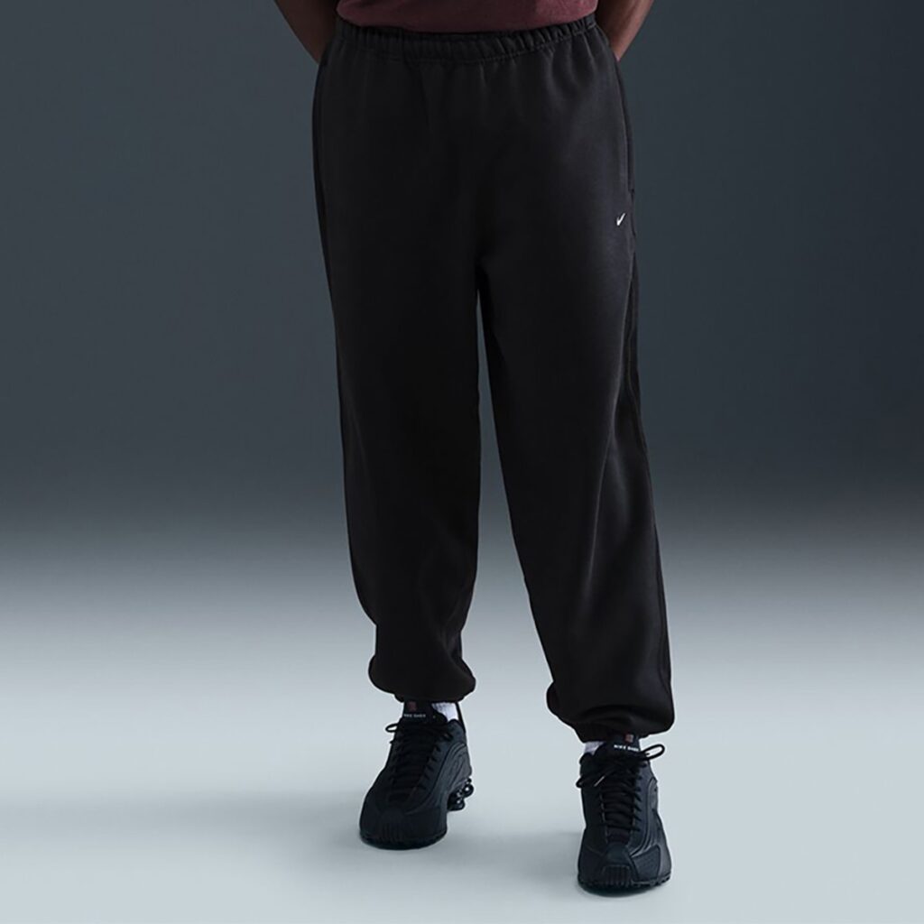 Nike – Pantalón de hombre Solo Swoosh Nike. | El Corte Inglés — Fitness y Deportes