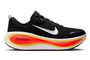 NIKE VOMERO PLUS — 6 | Bikila — Running y Deportes
